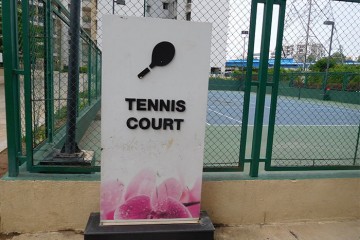 Bloomfield Tennis Court